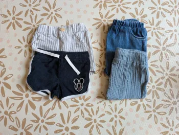 Lot shorts et pantalons 3 mois TBE