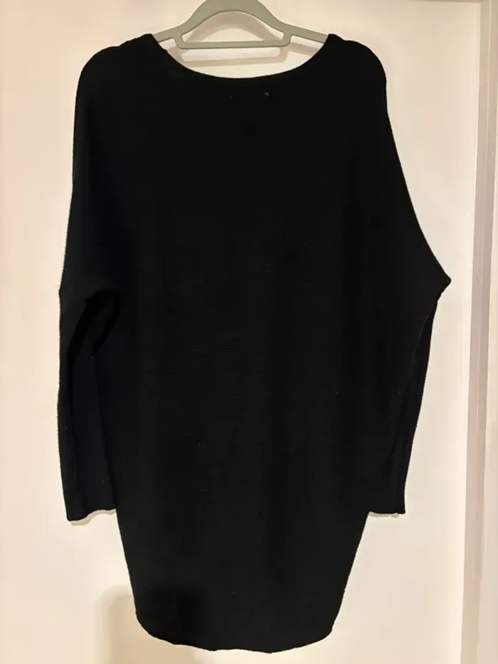 Jolie pull noir taille unique marque : M&D Fashion - photo numéro 7