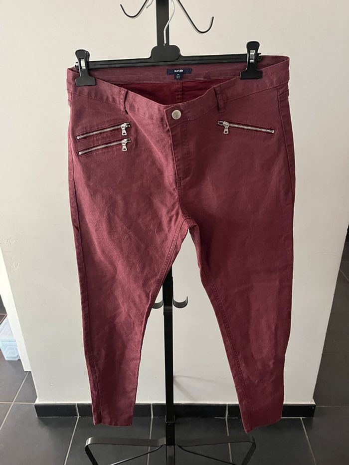 Pantalon bordeaux Taille 46