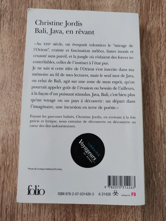 Christine Jordis 🟣 Bali, Java, en rêvant - photo numéro 2