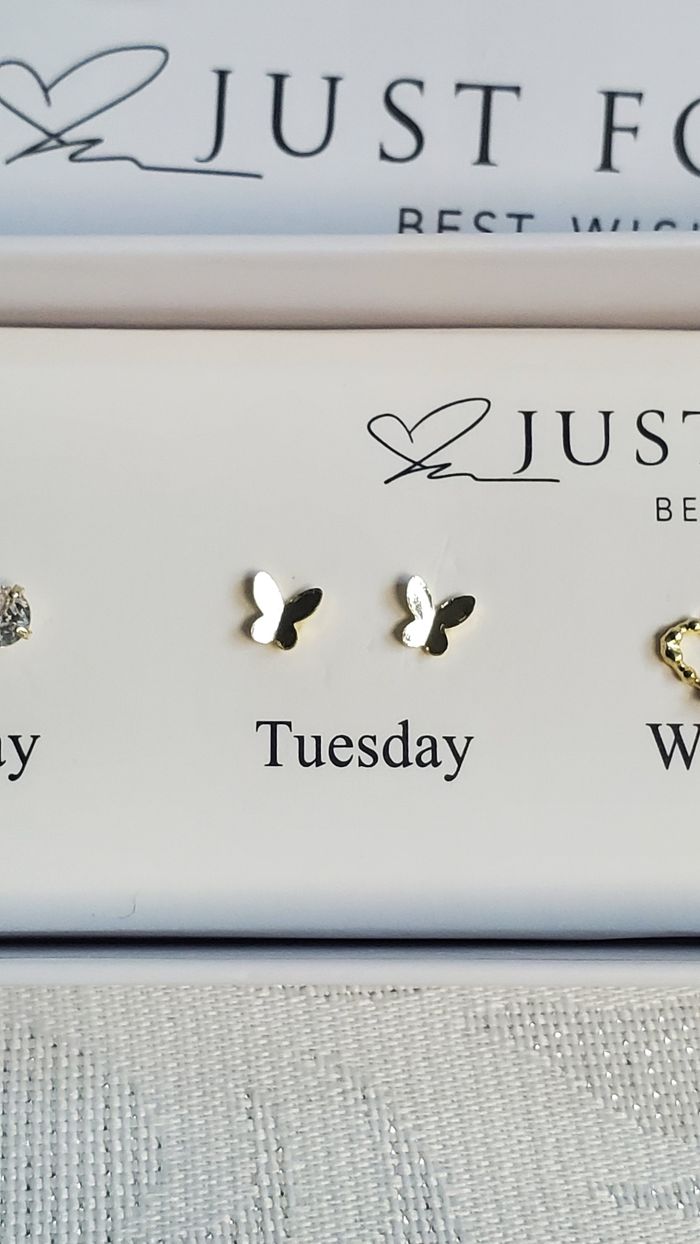 Ensembles boucles d'oreilles neuves. - photo numéro 6