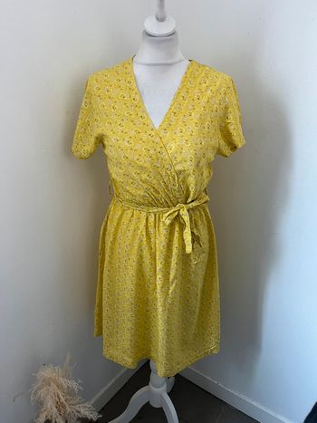 Robe cache cœur jaune motifs argentés S