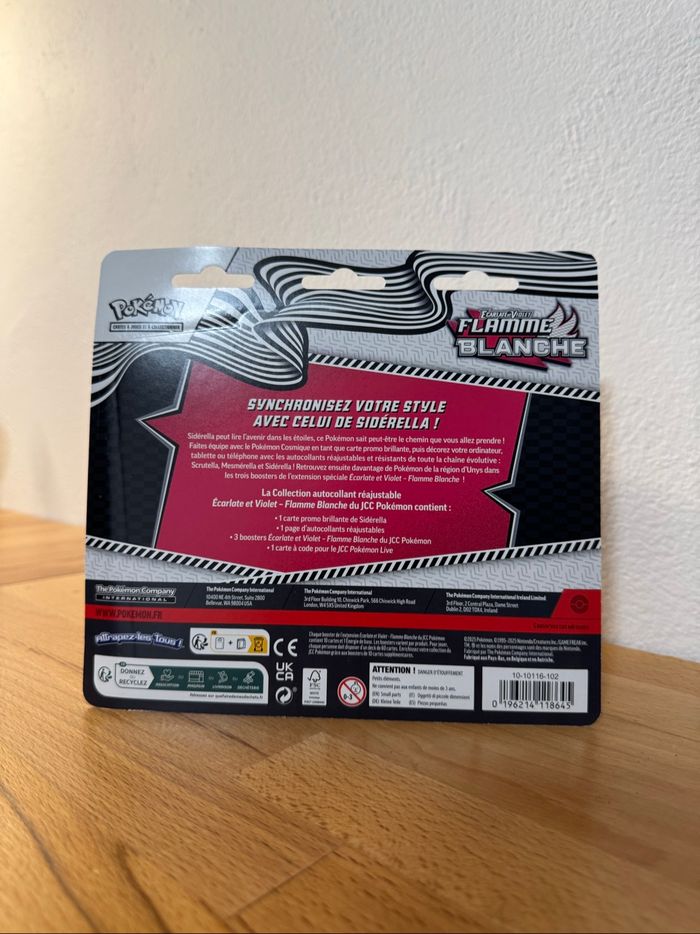 Pokémon Tripack EV10.5 Flamme Blanche - photo numéro 2