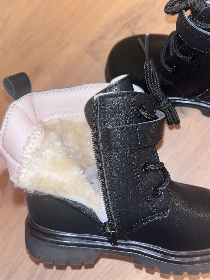 Bottines enfant fourrure et motif cœur - photo numéro 8