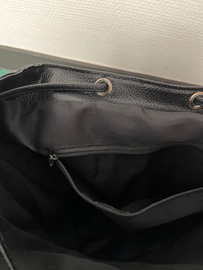 Beau Sac à Dos Gothique avec Croix & Rivets - photo numéro 8