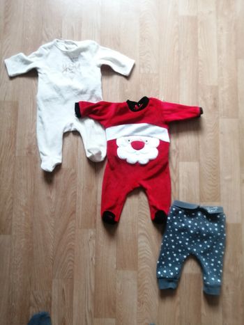 Lot bébé 3 mois père Noël