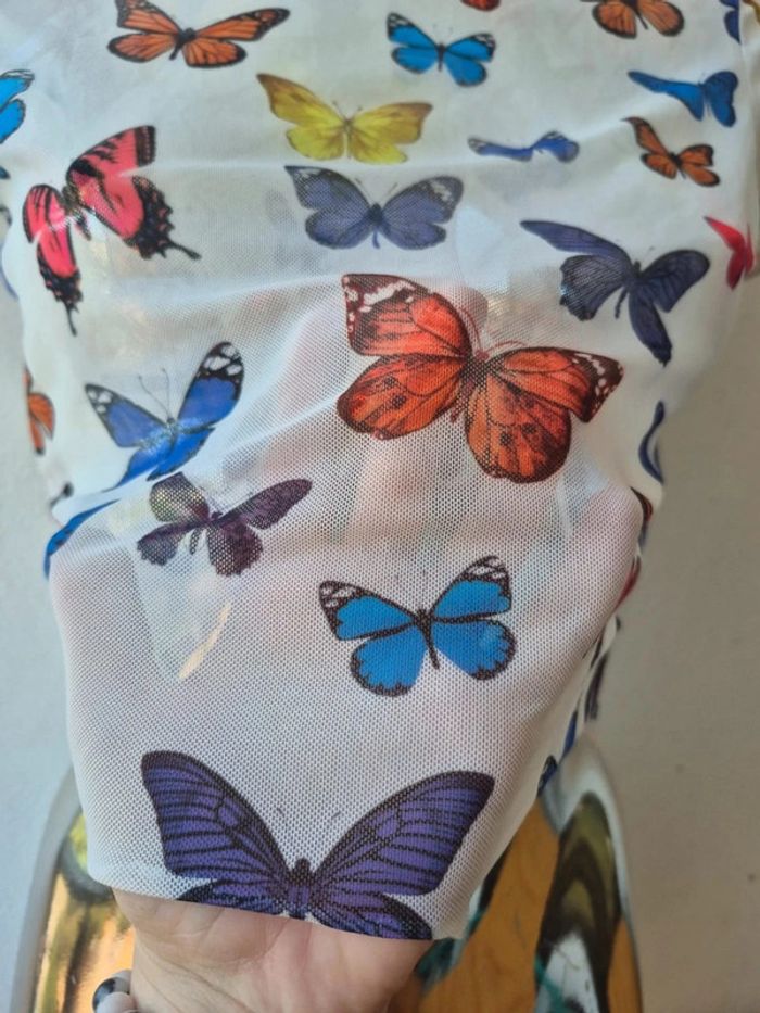 T-shirt court motif papillon transparent - photo numéro 3