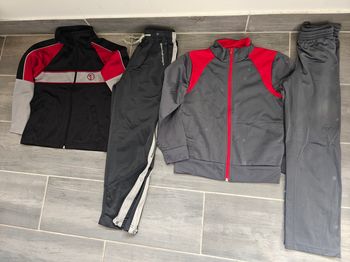 Lot de deux tenues de sport 8 ans