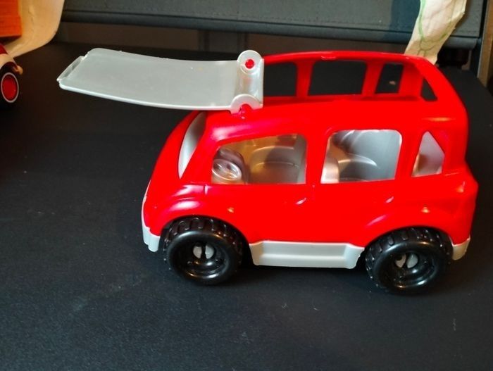 Voiture - photo numéro 3