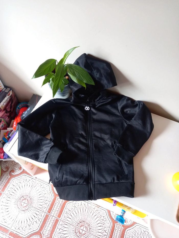 Gilet à capuche zippé foot