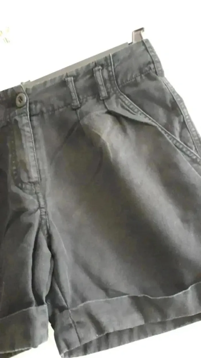 Short court noir Taille 36 - photo numéro 3