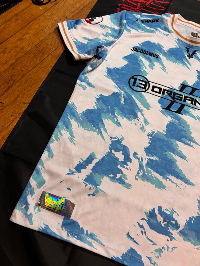 T-shirt organisée - photo numéro 3