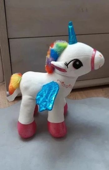 Peluche licorne en parfait état