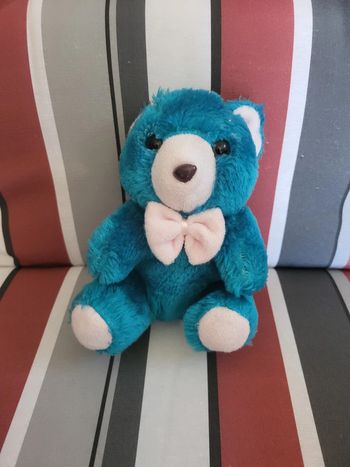Peluche ours bleu