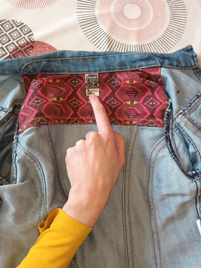 Blouson en jeans 👧 taille 6 ans comme neuf - photo numéro 4