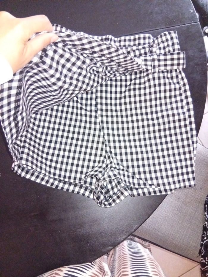 Jupe short Bershka - photo numéro 4