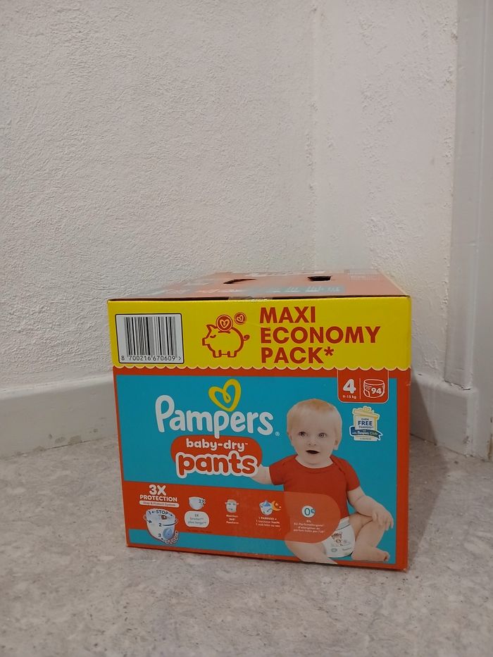 1 carton Pampers taille 4 pants maxi pack, soit 94 couches culottes (pants).
Neuf sous emballage
25€ - photo numéro 4