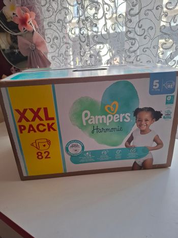 82 couches pampers Harmonie taille 5