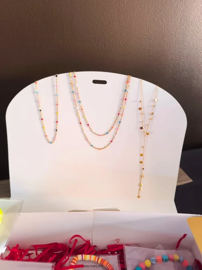 Lot de 20 bijoux dorés et jaunes - photo numéro 5