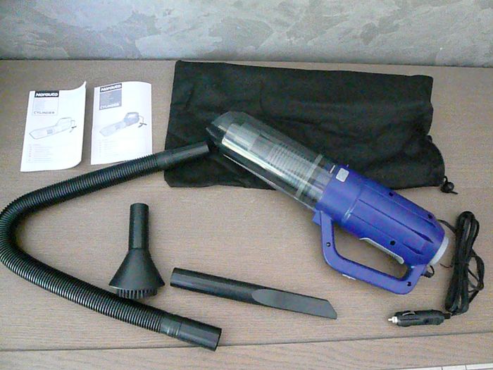 Aspirateur de voiture Norauto neuf - photo numéro 2