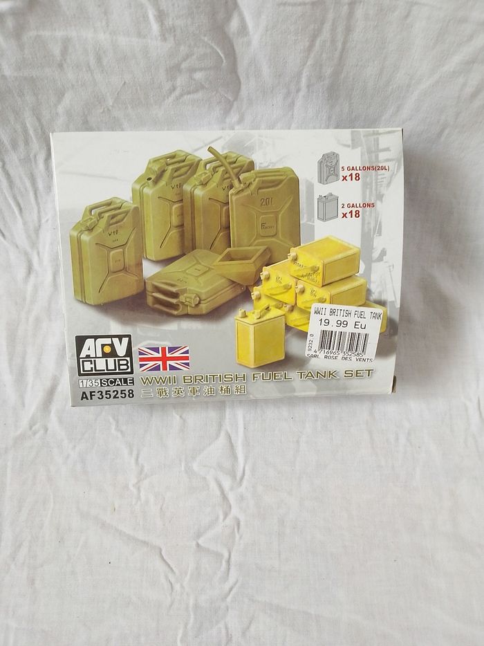 WWII British fuel tank set arv club neuf