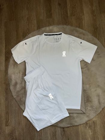 Ensemble short t-shirt ON Cloud blanc S 