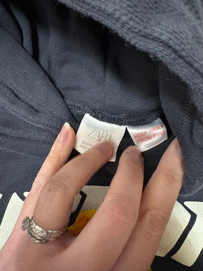 Sweat 5 ans Zara - photo numéro 3