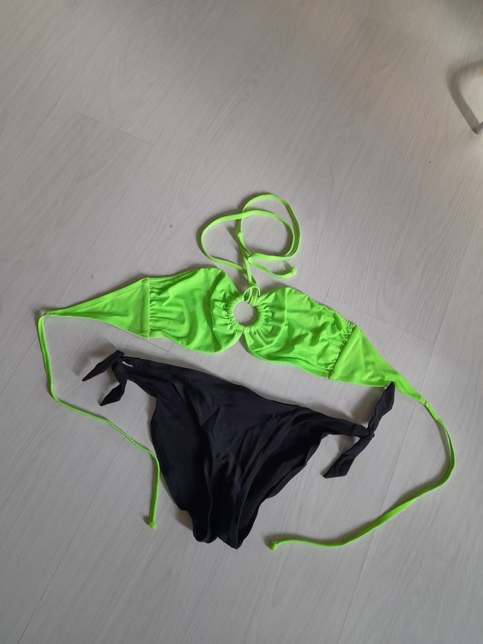 Maillot de bain 2 pièces taille M