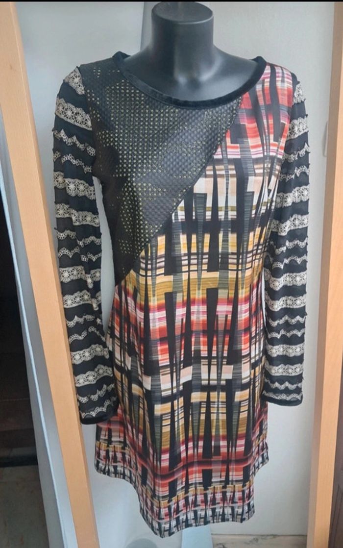 Save the queen robe hiver T.42 neuve