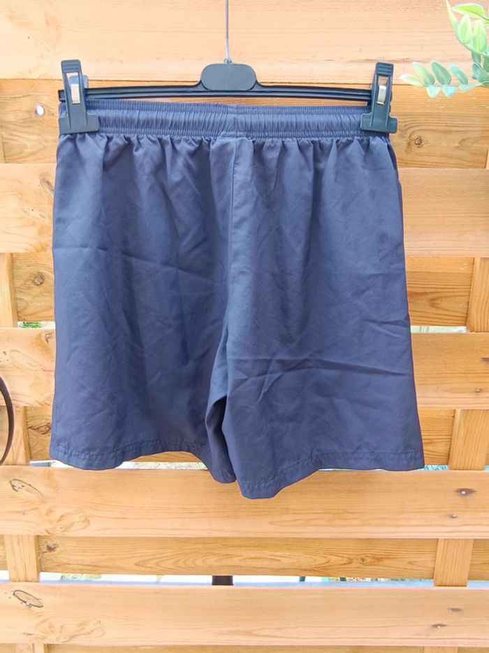 Short taille S - photo numéro 4