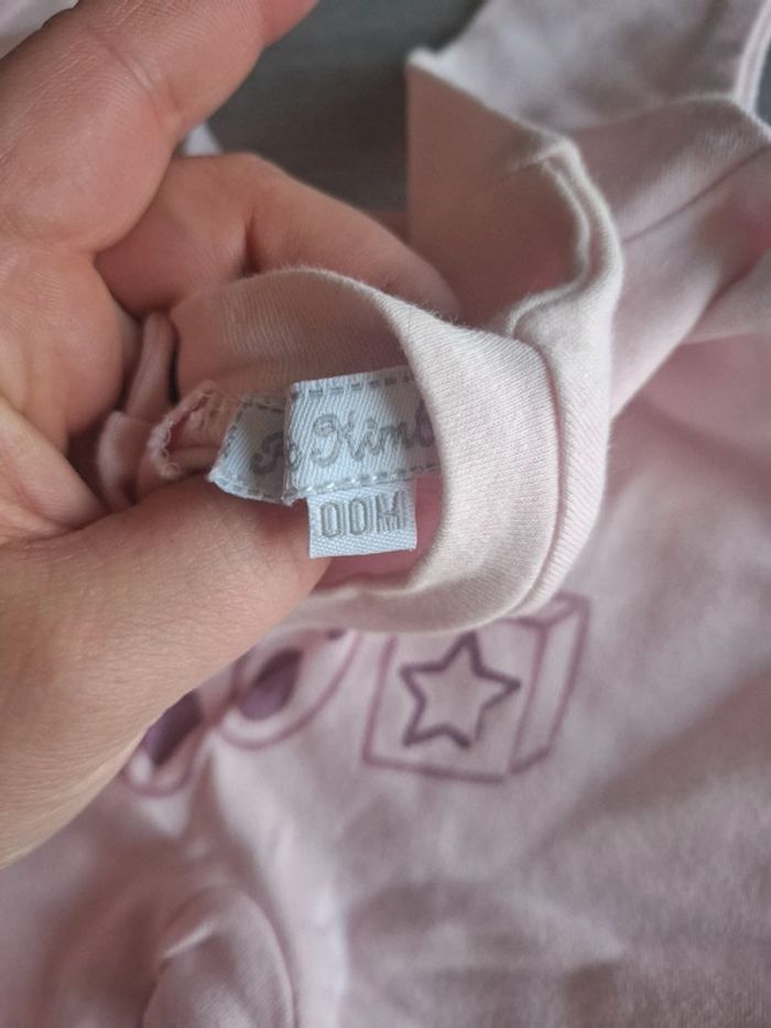 Pyjama 1 piece léger 0 mois naissance - Excellent état - photo numéro 3