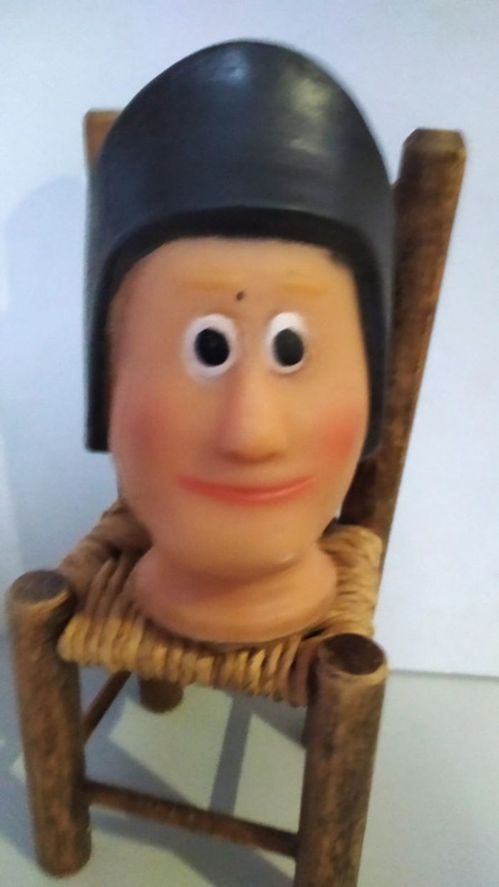 vintage tête de marionnette guignon en plastique souple