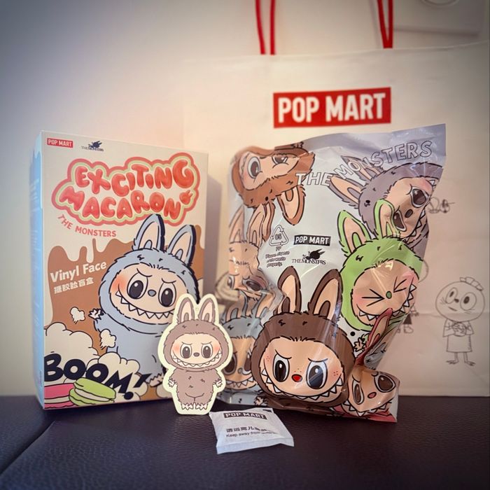 PopMart | Labubu | The Monsters Exciting Macaron - Sesame Bean