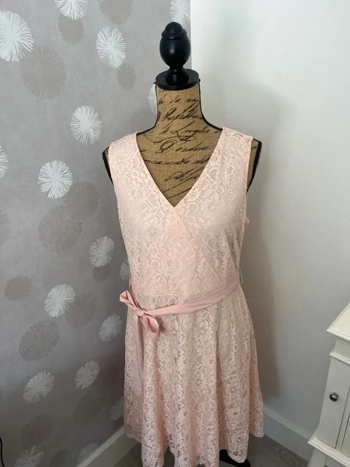Robe dentelle