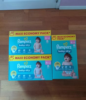 3 maxis economy packs Pampers baby dry taille 4