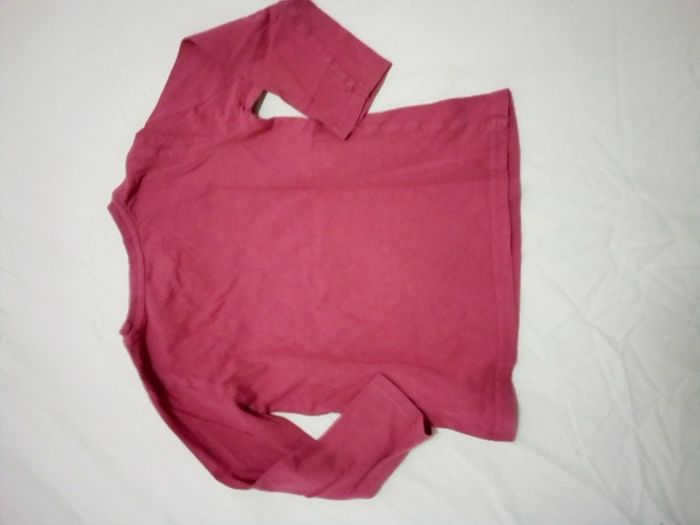 Lot 2 t-shirts 5 ans - photo numéro 2