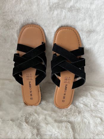 Sandales noires en daim 39