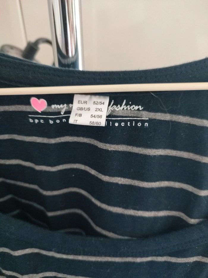 T-shirt manches longues allaitement T54 très bon état - photo numéro 2