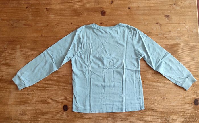 Tee-shirt manches longues - 5 ans - TBE - photo numéro 2