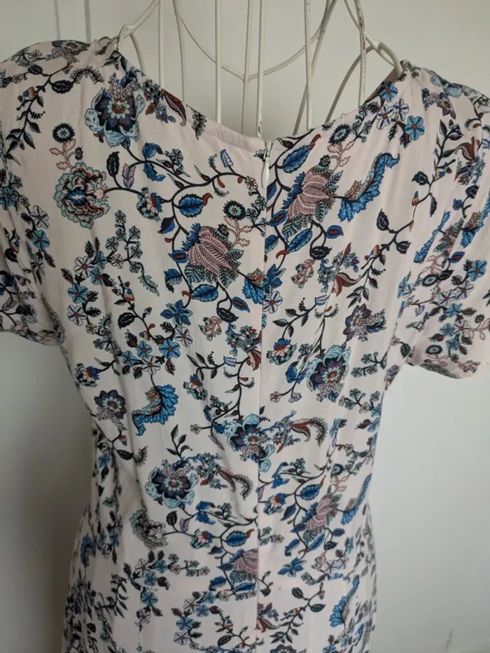 Robe légère fluide fleurie 36/38 - photo numéro 6