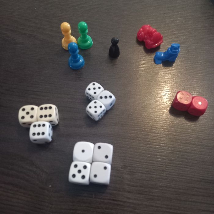 Lot de dés et de pions