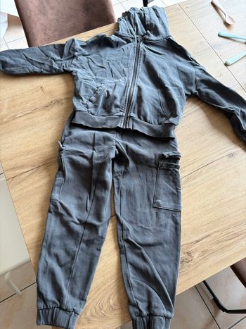 Ensemble jogging Kiabi 