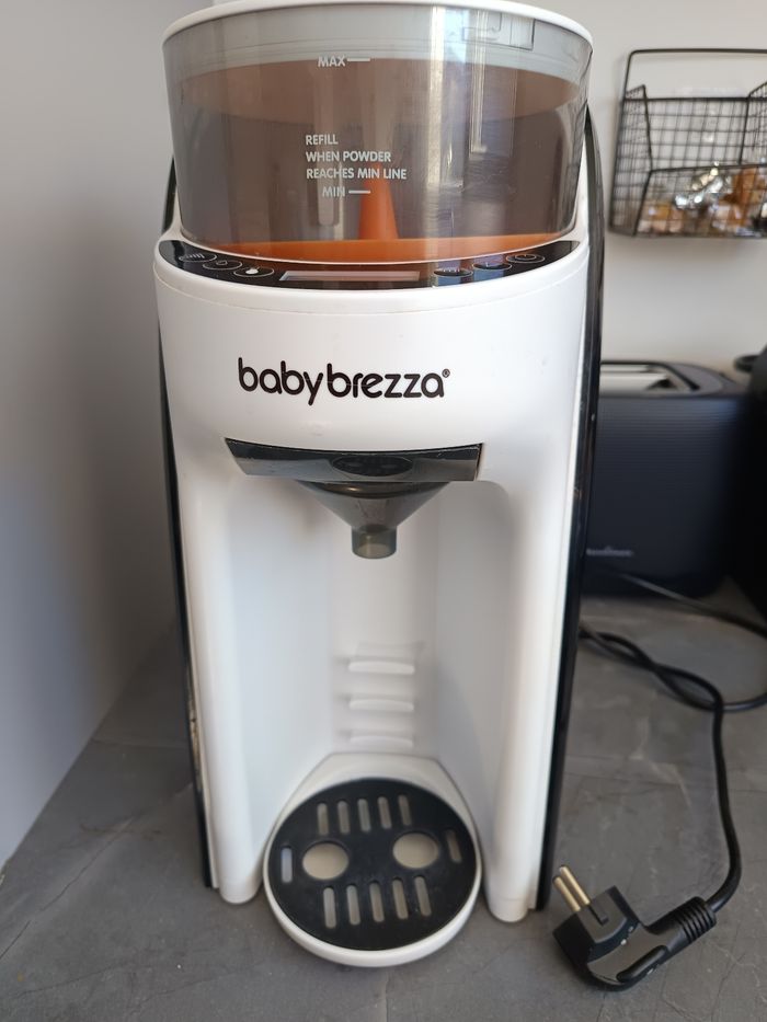 Préparateur de biberon babybrezza
