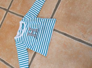 Tee shirt tape a l'oeil