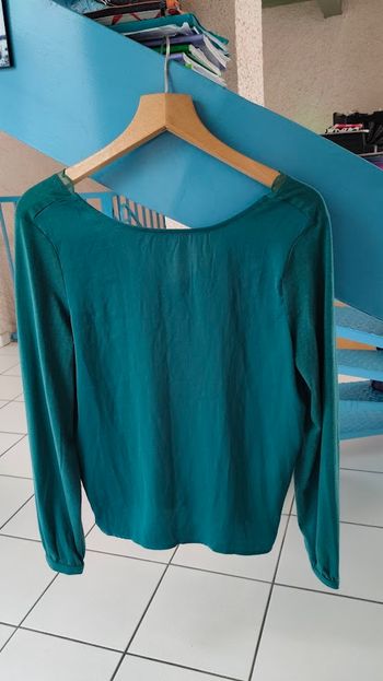 sweat only vert dos V bordure dentelle taille 36 NEUF