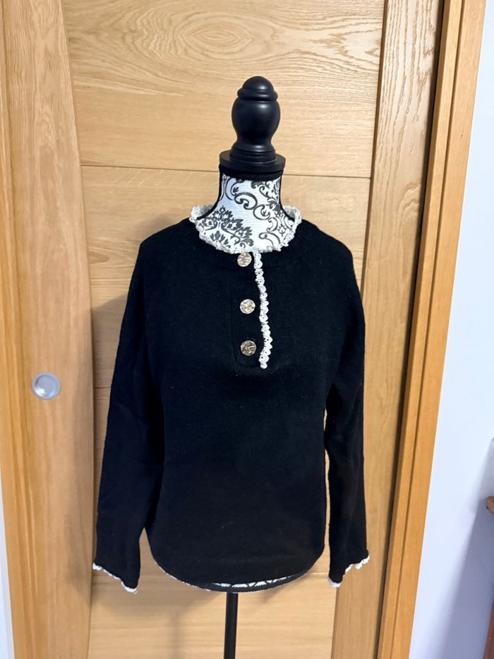 Pull noir