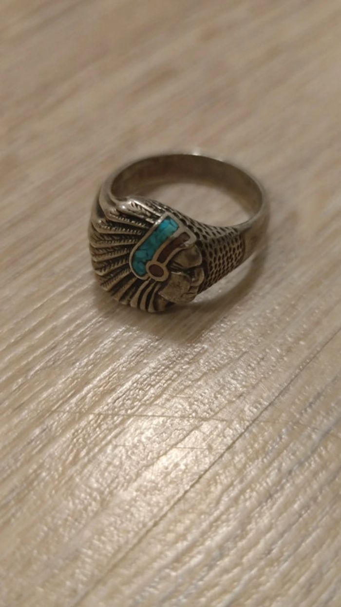 Bague indienne avec tête d'indien d'Amérique pierre bleu turquoise