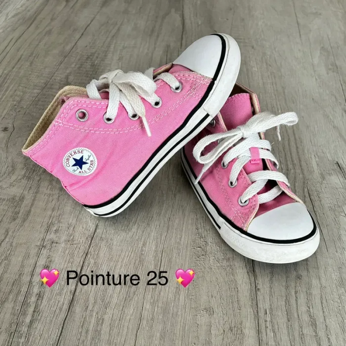 Converse roses 25