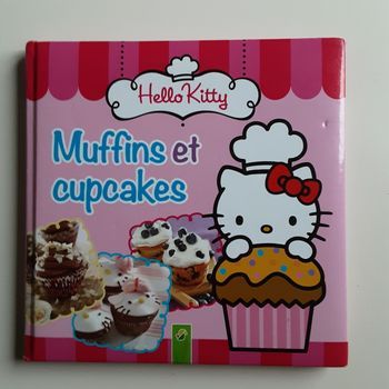 Livre recettes "Muffins et cupcakes" Hello Kitty