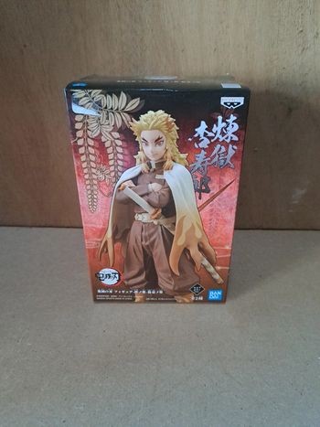 Rengoku figurine one piece banpresto